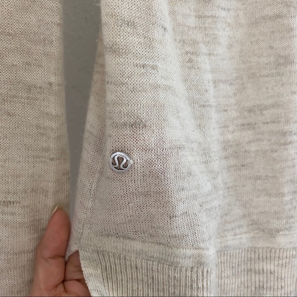 ✨EUC Lululemon Pullover Hoodie✨ - Picture 3 of 4